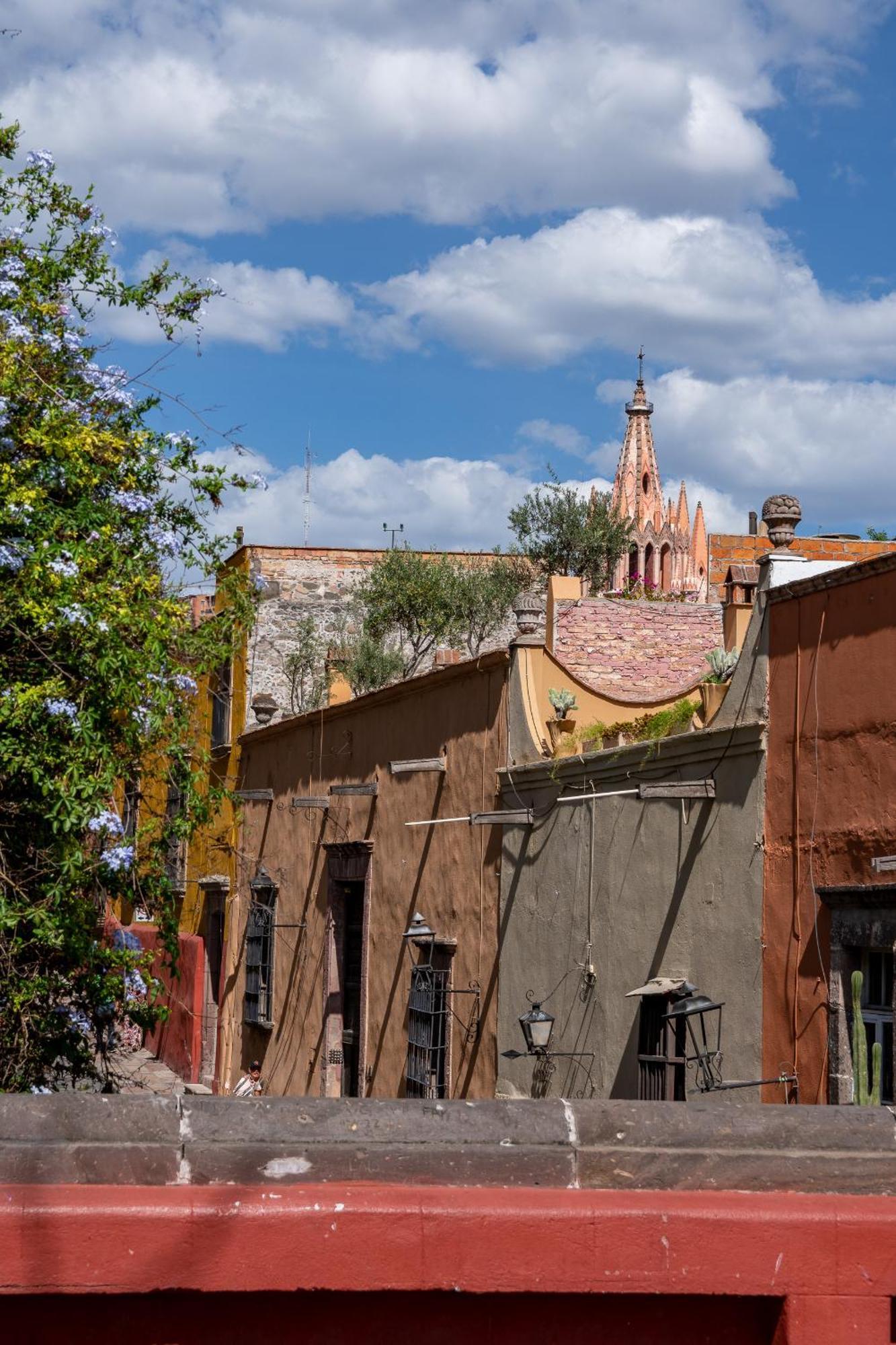 Casa Yuca Hotel Boutique Альенде Экстерьер фото