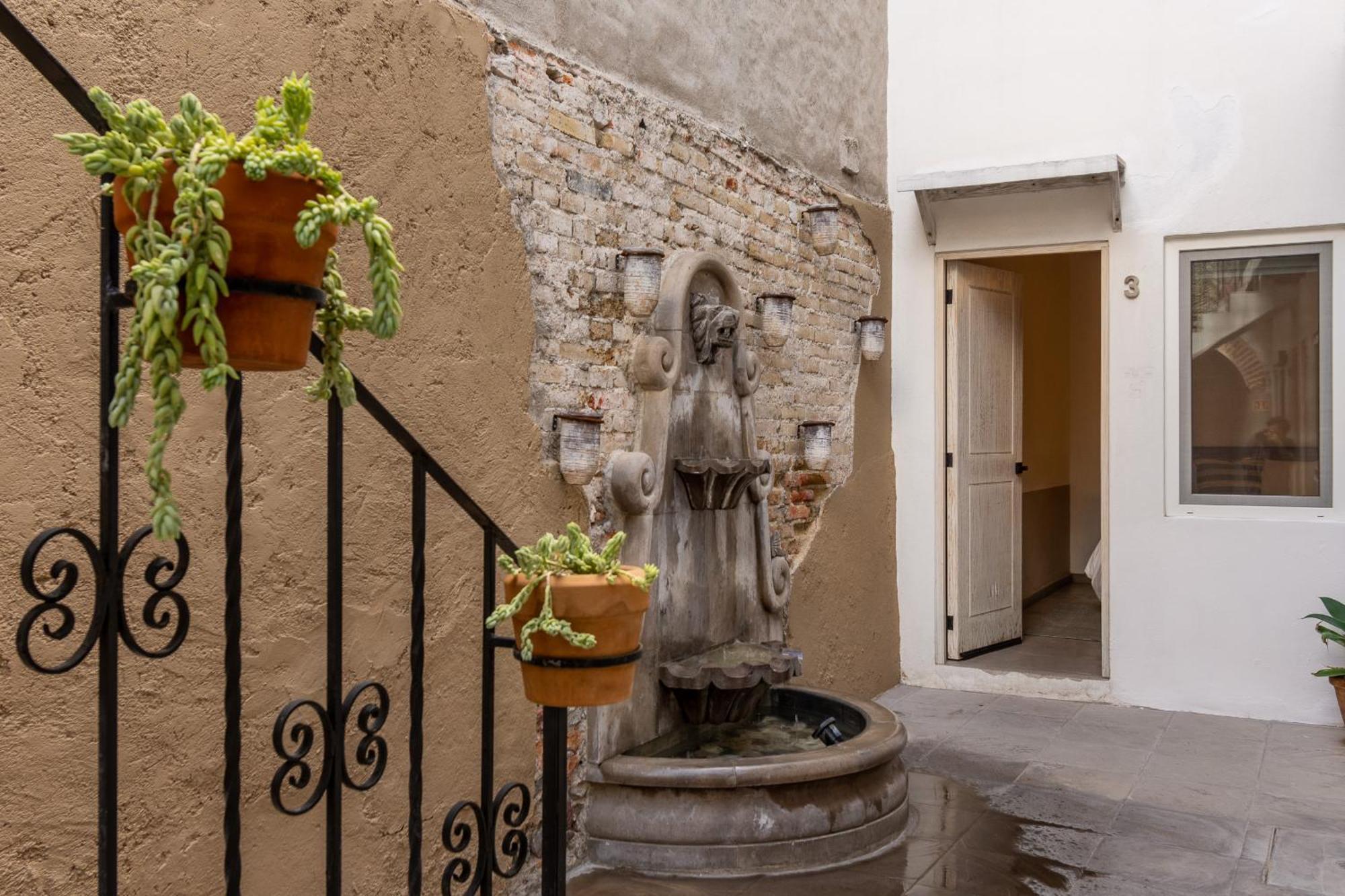 Casa Yuca Hotel Boutique Альенде Экстерьер фото